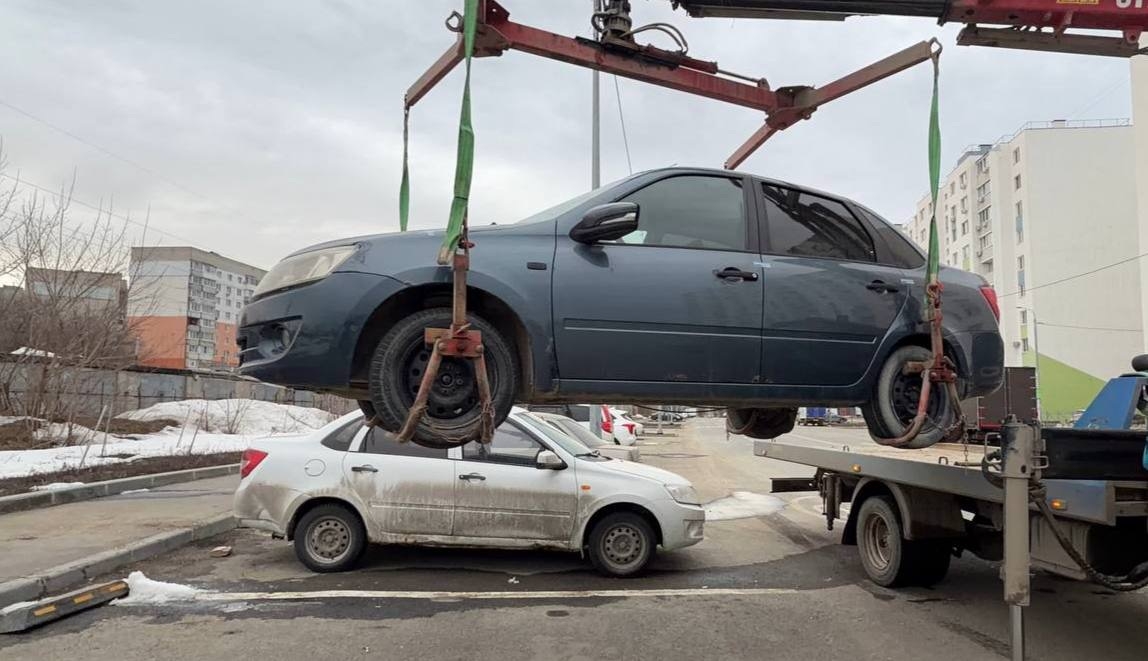 Саратовская автоледи рискует стать пешеходом из-за 80 неоплаченных штрафов Саратовская автоледи рискует стать пешеходом из-за 80 неоплаченных штрафов